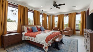 10 bedrooms, desk, iron/ironing board, travel crib
