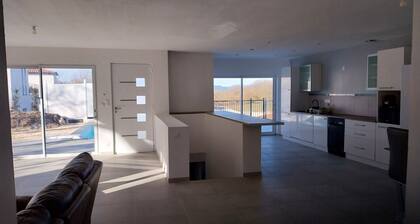 COMFORTABLE HOME