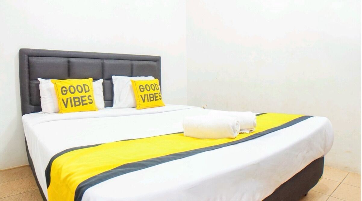 Basic Bungalow, Balcony, Beach View | Bed sheets