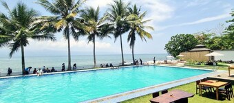 La Plage Beach Club & Resort