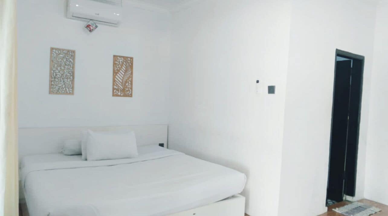 Classic Double Room, Balcony, Beach View | Bed sheets