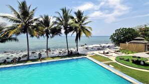 Outdoor pool, free pool cabanas