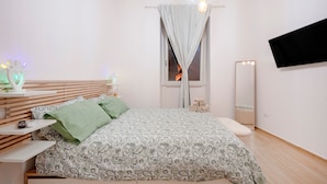 Room - Apartment 'Dimora Oreste' with Private Terrace, Wi-Fi and Air Conditioning (Bari)