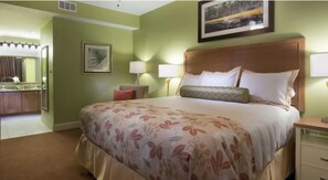 3 bedrooms, in-room safe, iron/ironing board, free WiFi
