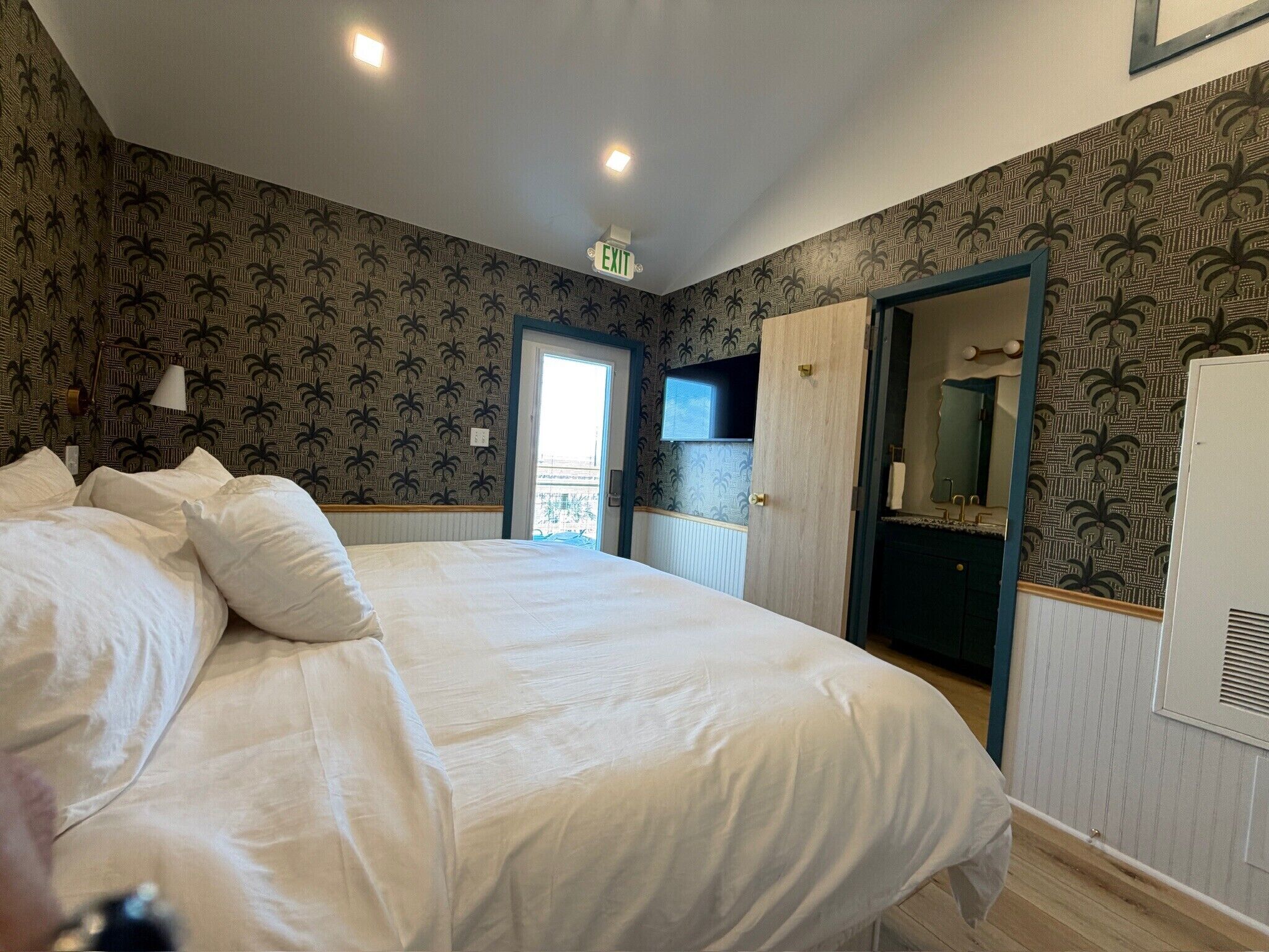 พื้นที่ทำงานแบบใช้แล็ปท็อป, Wi-Fi ฟรี