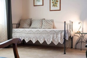 Desk, iron/ironing board, free WiFi, bed sheets