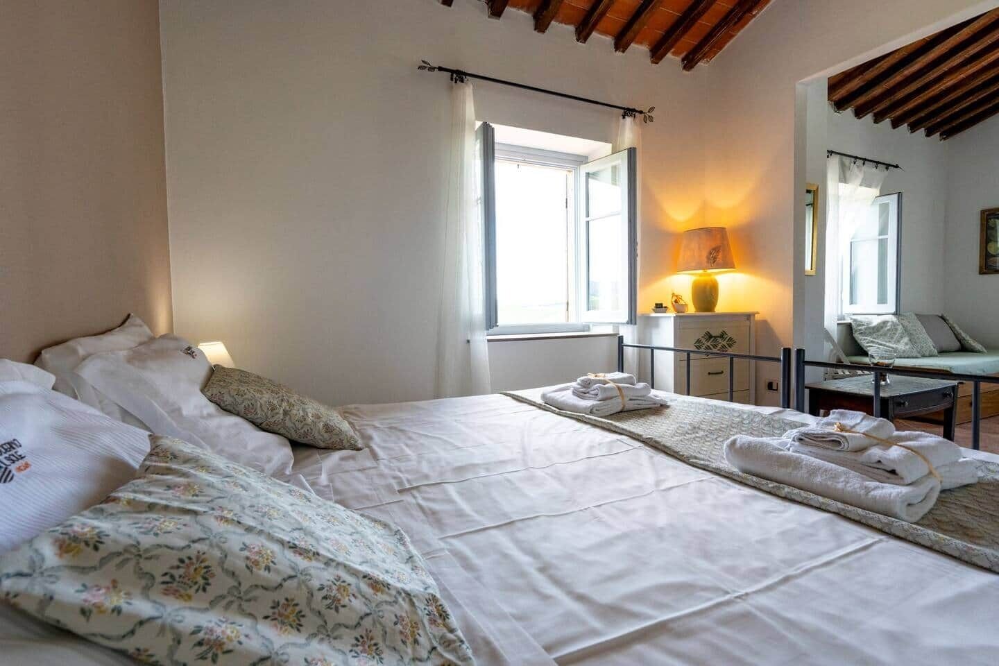 1 chambre, fer et planche à repasser, Wi-Fi gratuit, draps fournis