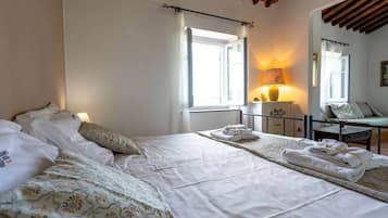 1 makuuhuone, silitysrauta/-lauta, ilmainen Wi-Fi, vuodevaatteet