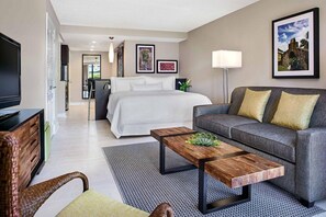 Estúdio luxo, vista parcial para o oceano | Roupas de cama premium, edredons de pluma, cofres nos quartos