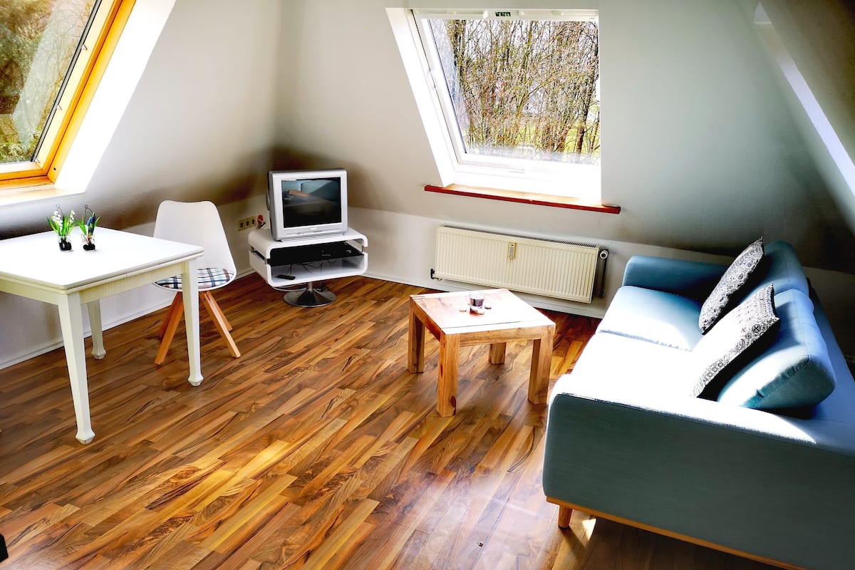Condo | Desk, laptop workspace, free WiFi, bed sheets