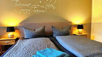 Apartment, Lake View | Desk, laptop workspace, free WiFi, bed sheets