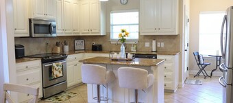 Spacious Denham Springs Getaway – Near Shopping, Dining & LSU!