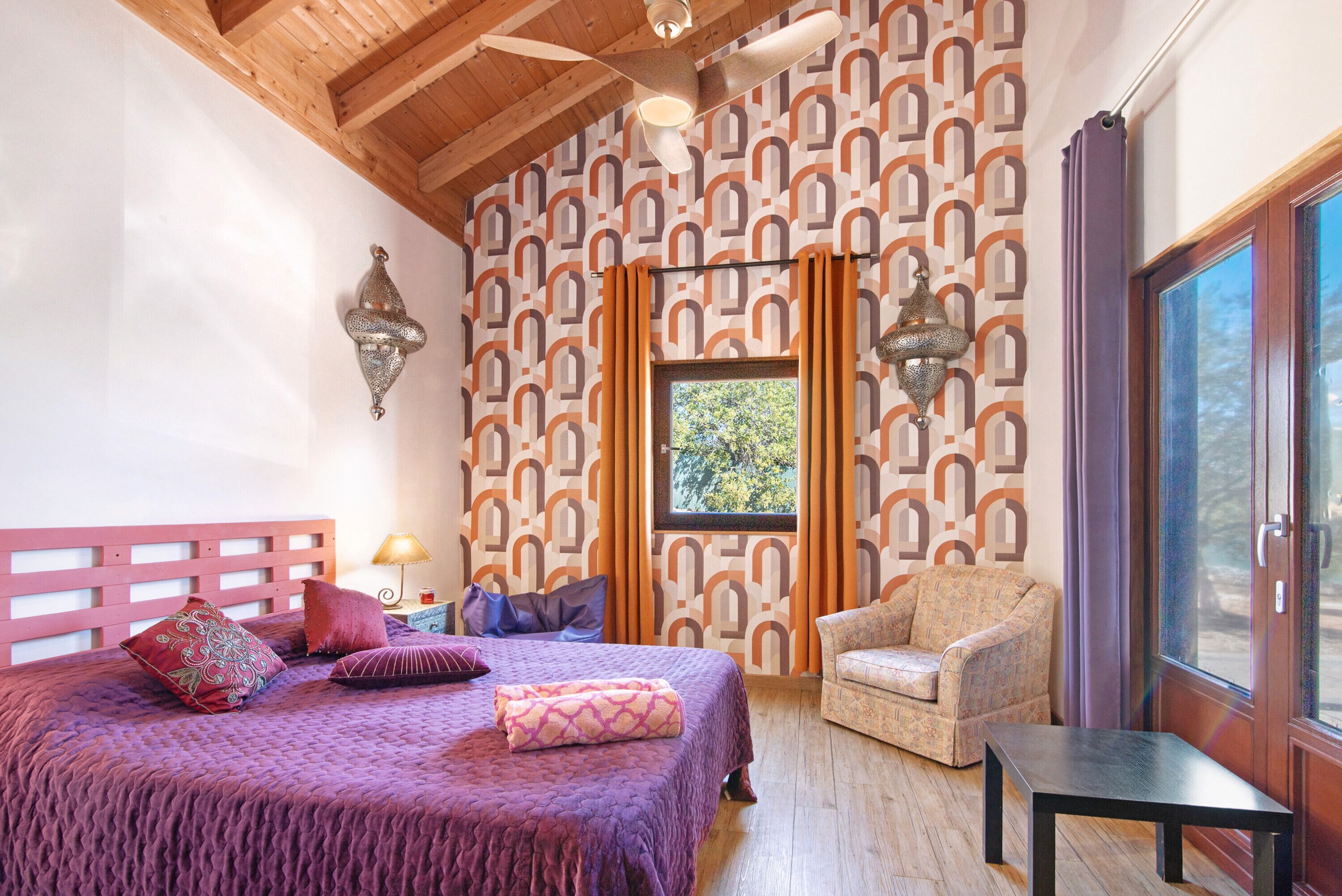 1 غرفة نوم ومكواة/لوح كي وواي فاي وملاءات أسرّة