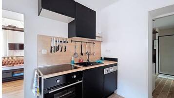 Micro-ondas, fogão, cooktop, lava-louças