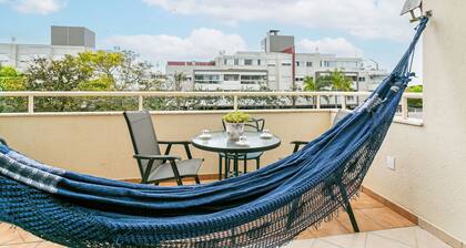 1 minute walk to the beach with views and peace