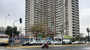 A multi-story building with a uniform facade, likely residential or commercial. - Disegni 17 - Santiago Apartment, Close to Metro and Culture (Santiago)