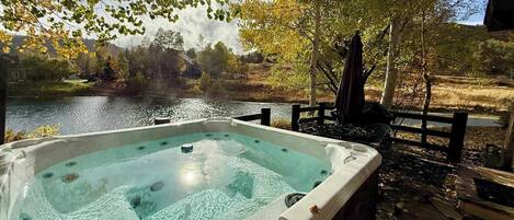 Bain à remous extérieur