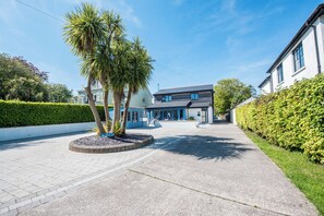 Cottage | Exterior - Sea Haze (Tenby)