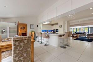 Dining - Sea Haze (Tenby)