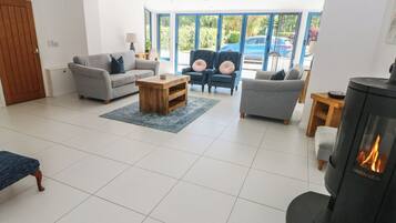 Cottage | Living area