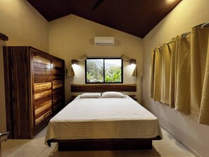 2 bedrooms, WiFi - Cool Comfort & Local Charm (Savegre de Aguirre)