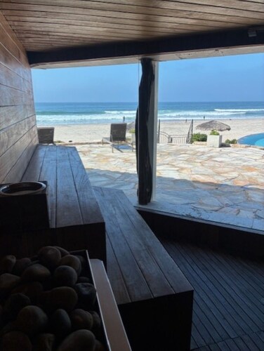 3 Bedrooms and 2 Bathrooms Exclusive Condo. Beachfront