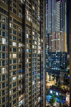 Exterior - Luxury URBAN Metropole Riverside (Thanh pho Ho Chi Minh)