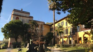 Property grounds - Holiday Home 'Miki' with Private Terrace, Wi-Fi and Air Conditioning (Sarnico)