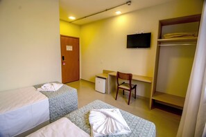 Room | Laptop workspace, free WiFi