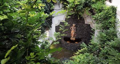 Boutique Townhouse in the Heart of Rome