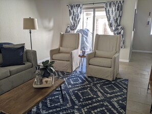 Smart TV, DVD player, books