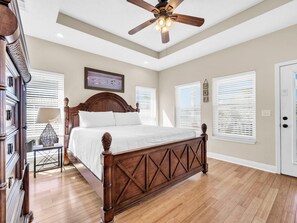 House, Multiple Beds (2 Palms A)
