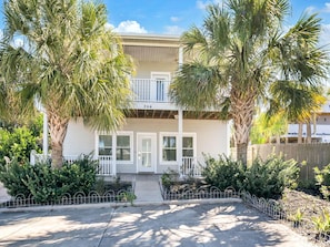House, Multiple Beds (2 Palms A) | Exterior