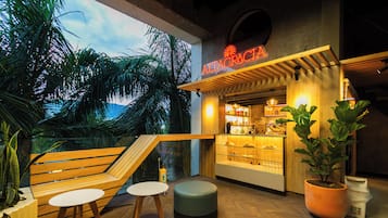 Smart TV 55 polegadas com canais digitais, Netflix