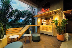 Smart TV 55 pollici con canali digitali, Netflix, servizi in streaming