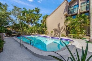Exterior - Sandy Cove Hideaway (Siesta Key)