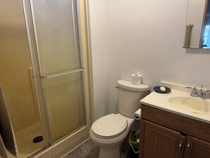 Bruser, håndklæder, Sæbe, Toiletpapir