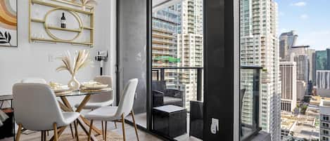 Studio | Living area