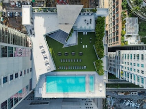 Rooftop pool - CBD Luxepad Penthouse Studio 1 King Bed Gorgeous Bay Views Pool Hottub Gym Restaurants (Miami)