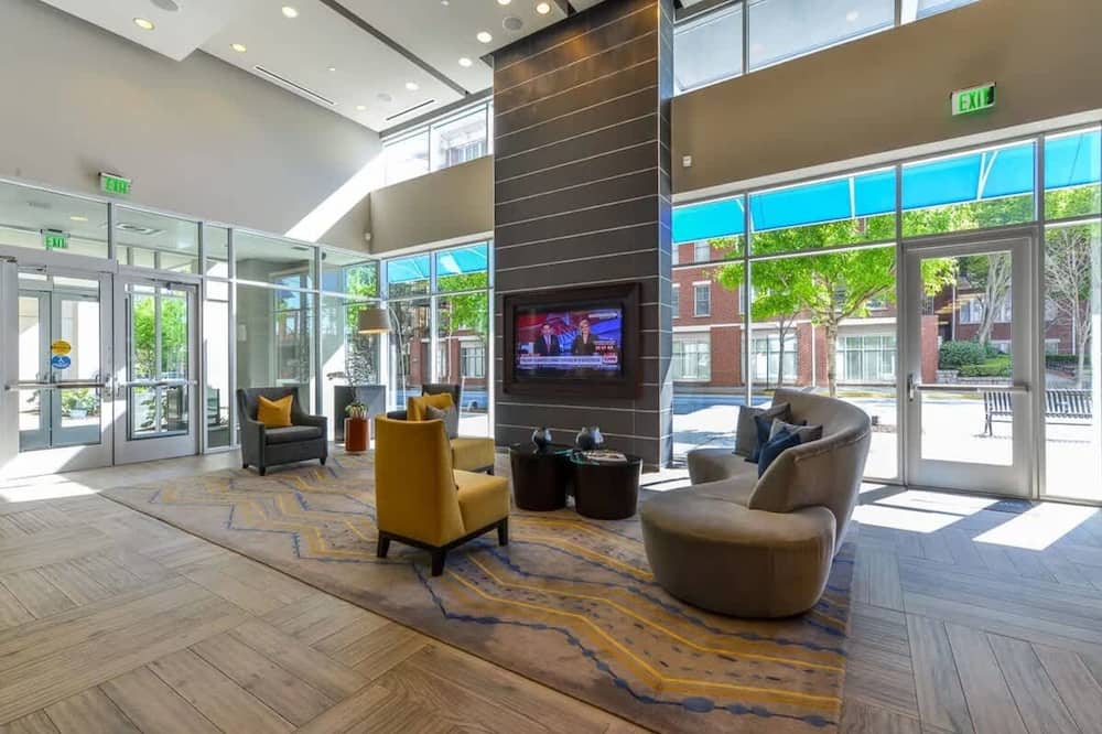 Midtown Atlanta 1BR Skyline Balcony Corner Condo by Piedmont Park Luxe Pad