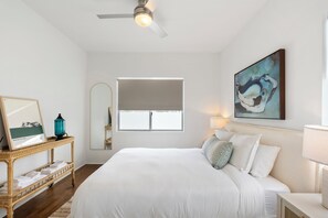 Room - Bayside Retreat - Bay Views in Walkable Coronado (Coronado)