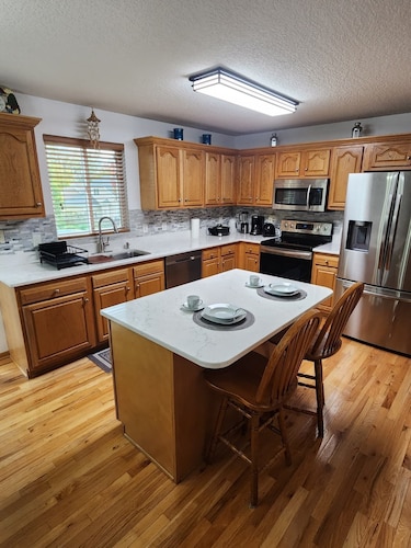 Pleasant Hill Getaway