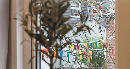 Sleek 2 Bedroom Flat in the Heart of North London