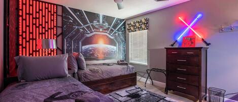 5 bedrooms, individually decorated, individually furnished, desk