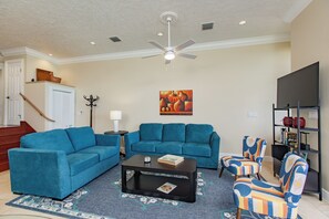 TV - NEW Seaside Delight Luxury Condo: Pool Access & Stunning Views (Christiansted)