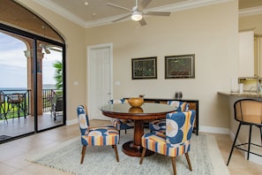 تناول الطعام