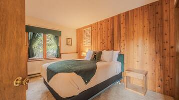 Stadtwohnung, Mehrere Betten, Terrasse, Bergblick (Sans Souci 1) | 3 Schlafzimmer, individuell dekoriert, individuell eingerichtet