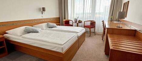 In-room safe, free WiFi