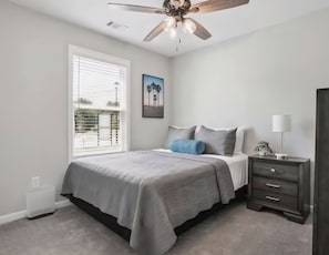 4 bedrooms, iron/ironing board, WiFi, bed sheets