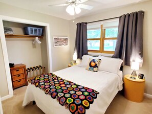 3 bedrooms, desk, iron/ironing board, free WiFi - 3 Bedroom in Safe Area! W&D + Workout Equipment (Wichita)